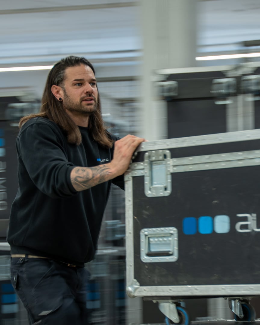 EmployerBranding_Header_mobile_864x1080