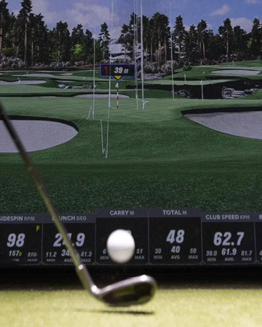 Residential_Golfsimulator_Headerbild_mobile_864x1080