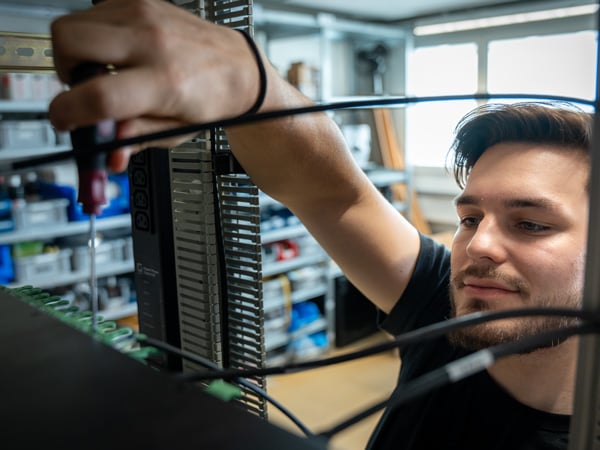 Multimediaelektroniker_mobile_600x450