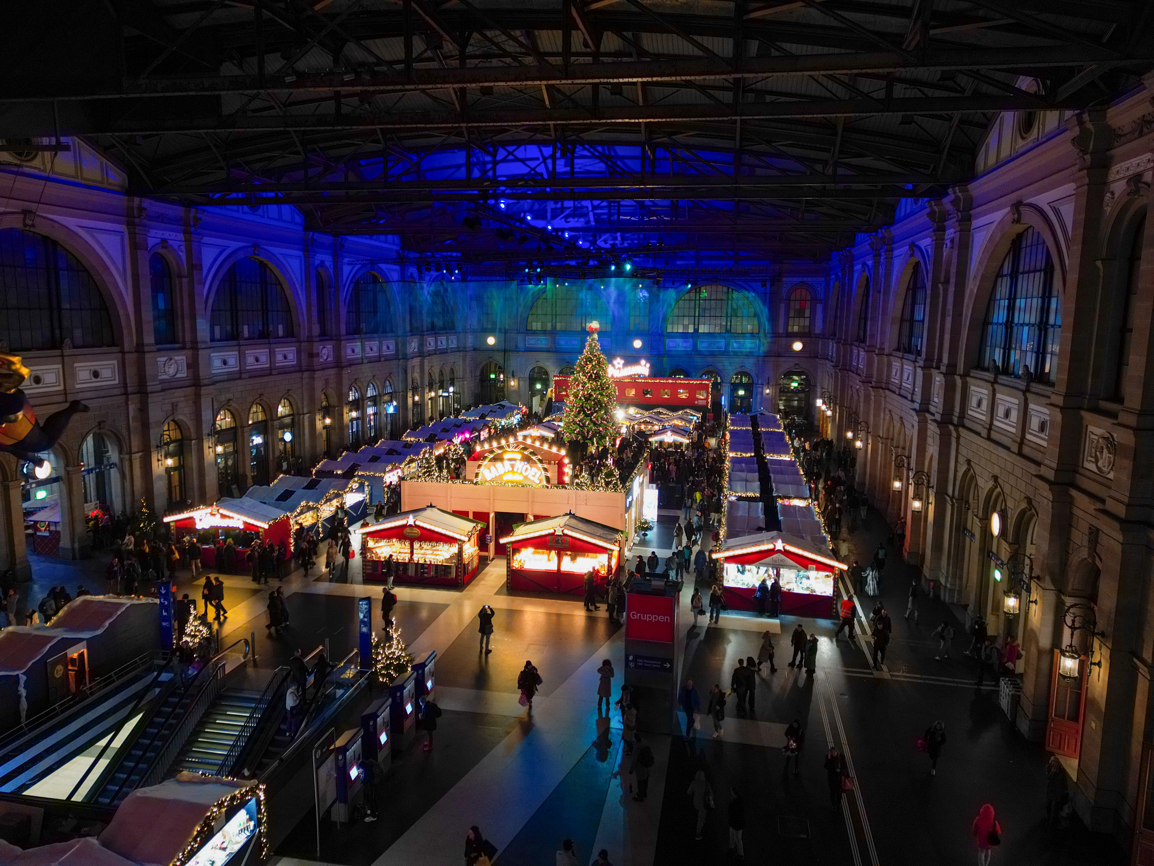 Polar magic at Zurich main station