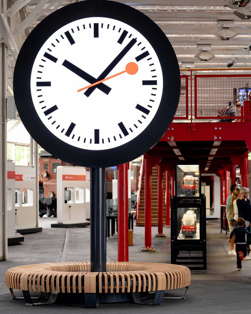 Headerbild_Medientechnik01_mobile_864x1080