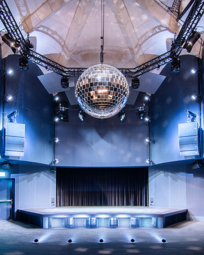 Headerbild_Medientechnik_03_mobile_864x1080